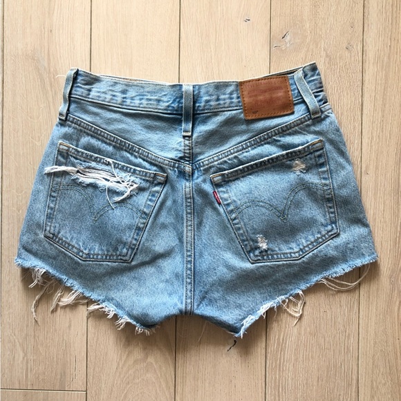 Levi’s 501 Distressed Jean Shorts Size 25 - Picture 3 of 12